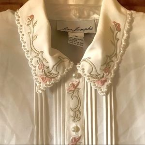 Vintage Embroidered Blouse!